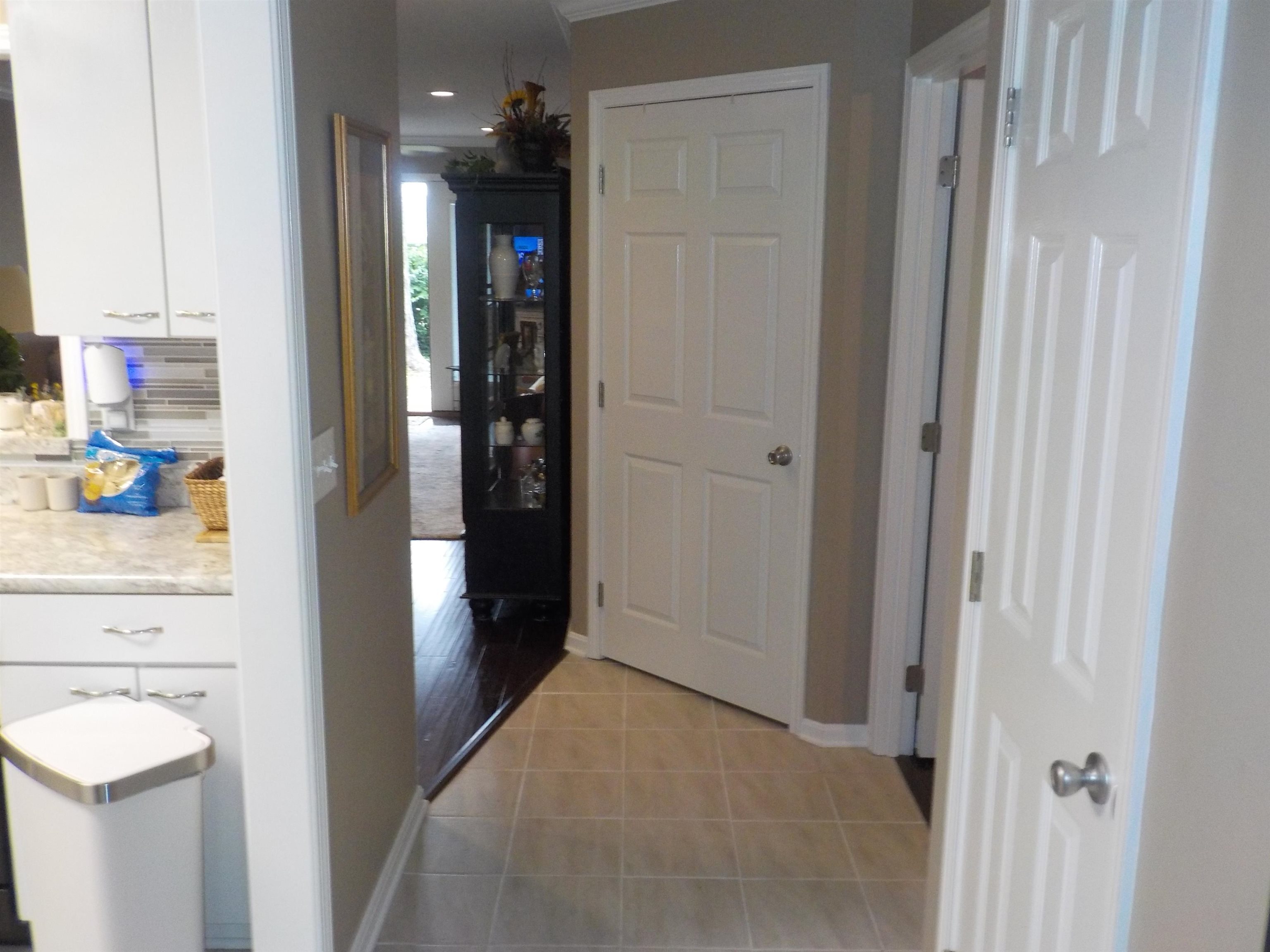 Property Photo: 2127 Augusta Dr #B KY 42420