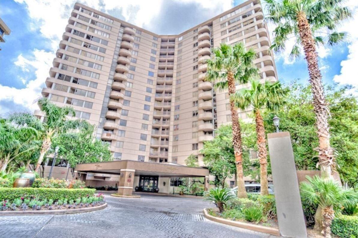 Property Photo: 3525 Sage Road 403 TX 77056