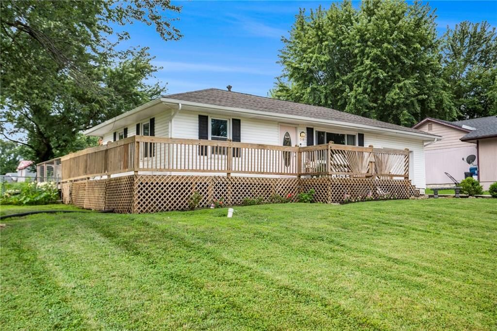 Property Photo: 210 E Moss Street MO 64062