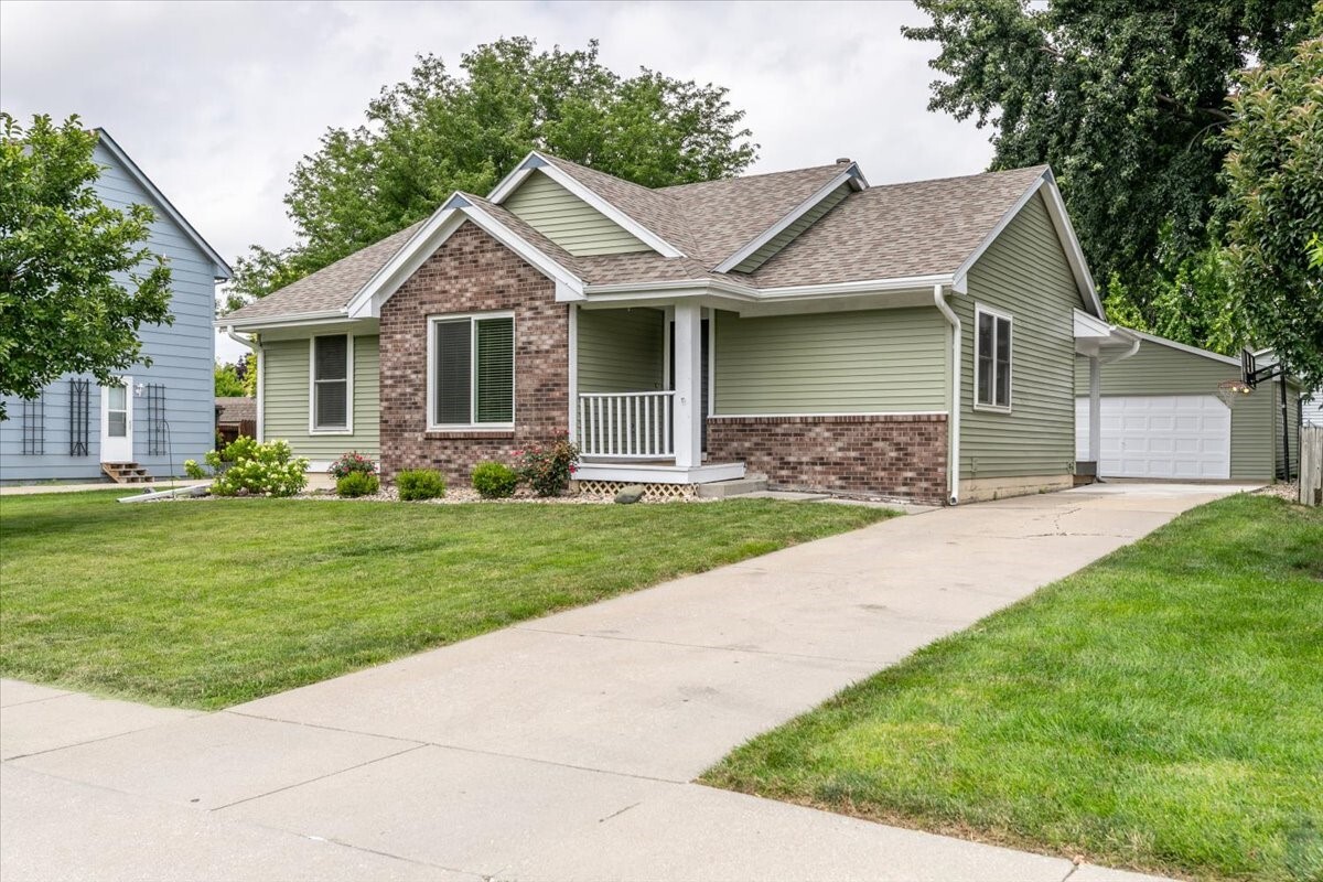 Property Photo:  4721 Westwood Drive  IA 50265 