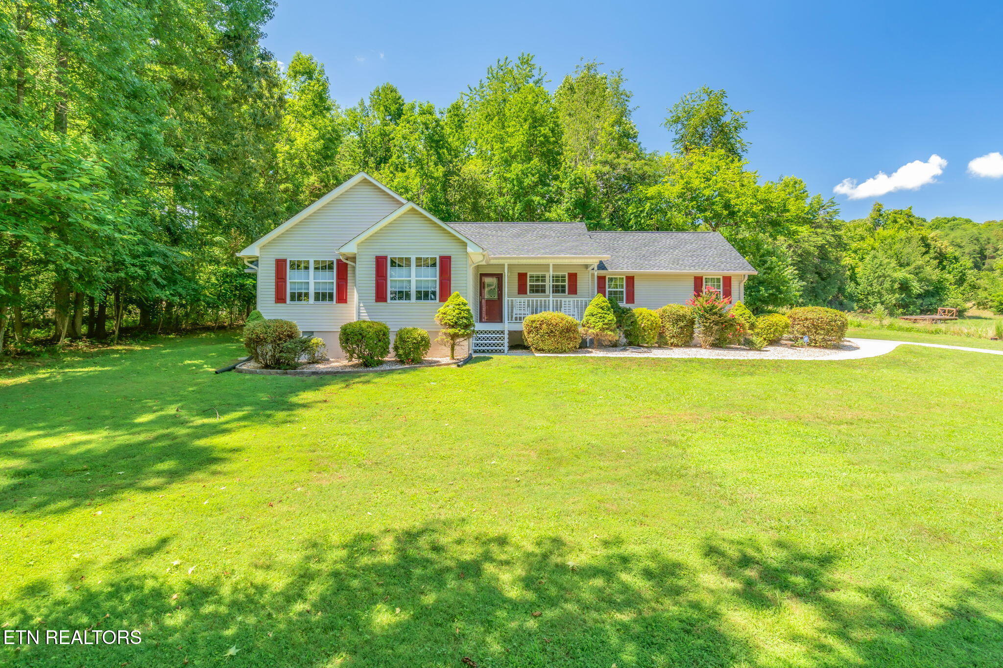 Property Photo: 188 Cornell Drive TN 37854