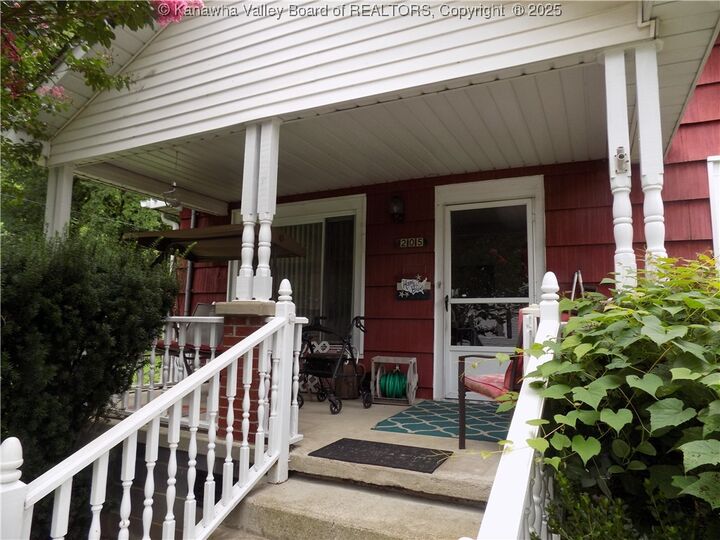 Property Photo: 205 Luke Street WV 25110