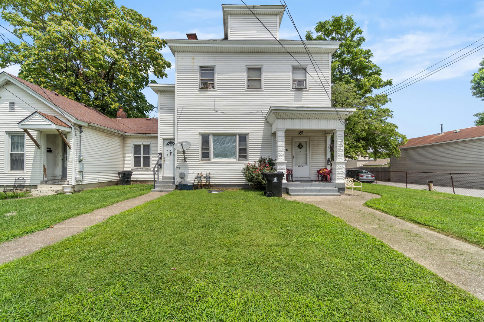 Property Photo:  3123 Bank Street  KY 40212