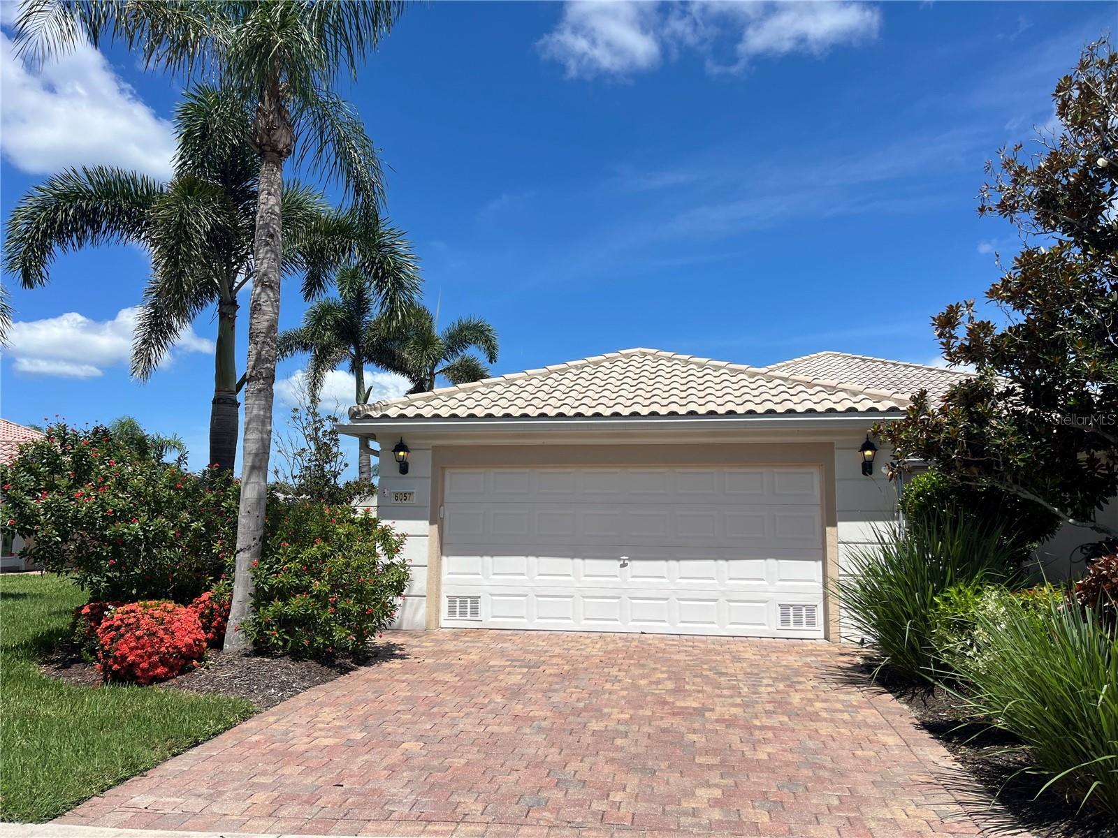 Property Photo: 6057 Erice Street FL 34293