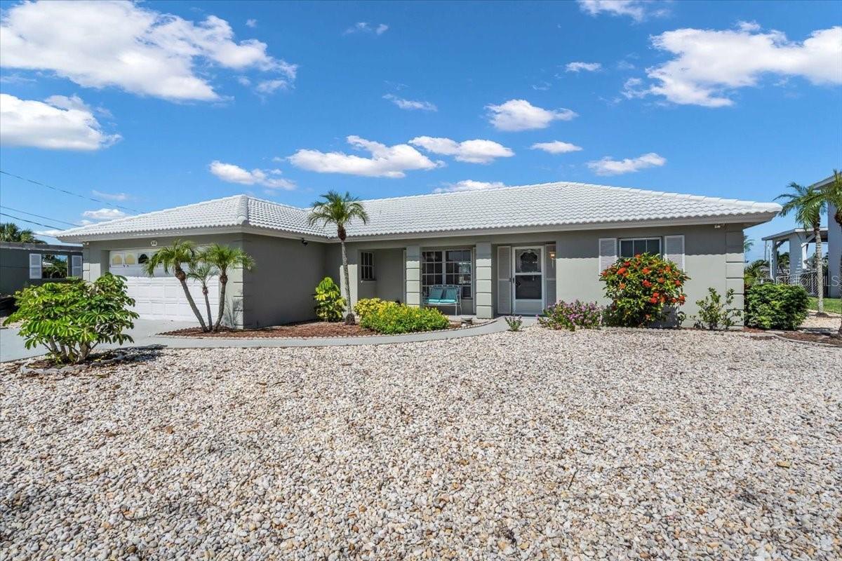 Property Photo: 3816 Royal Palm Drive FL 34210