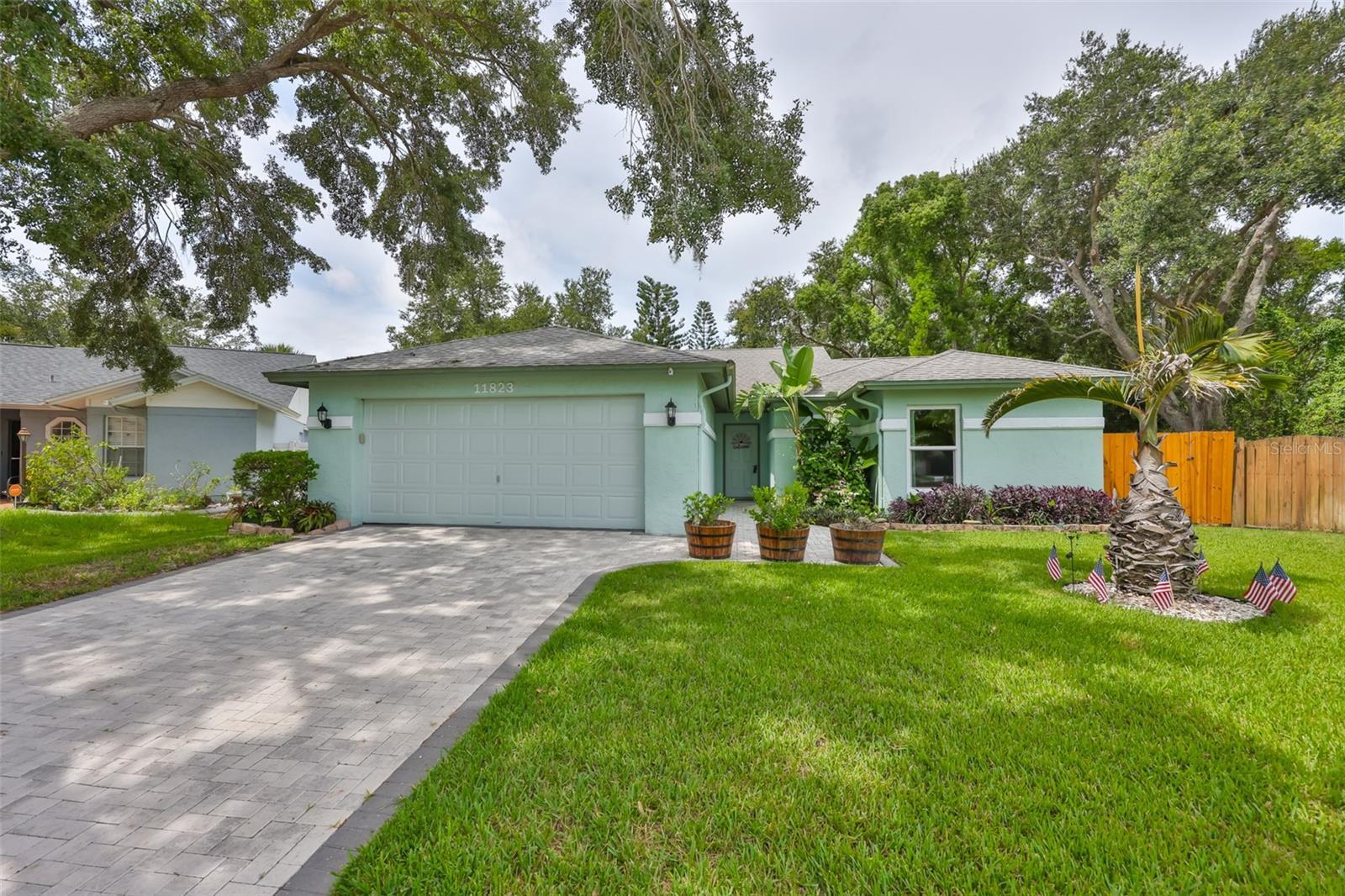 Property Photo: 11823 Cedarfield Drive FL 33579