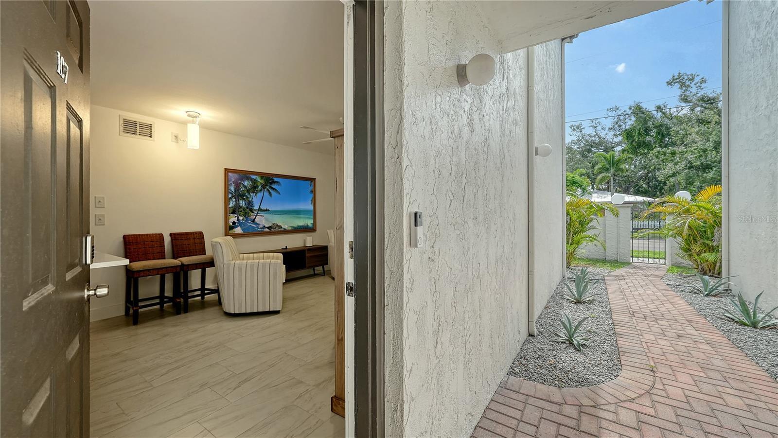 Property Photo: 631 N Orange Avenue 107 FL 34236