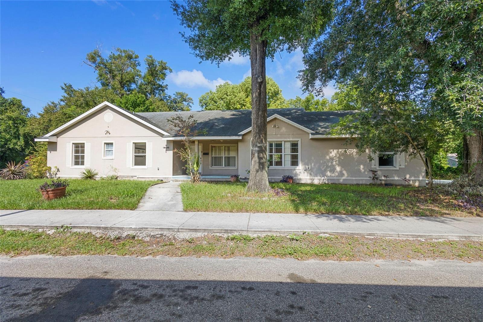 Property Photo: 601 Grand Street FL 32805