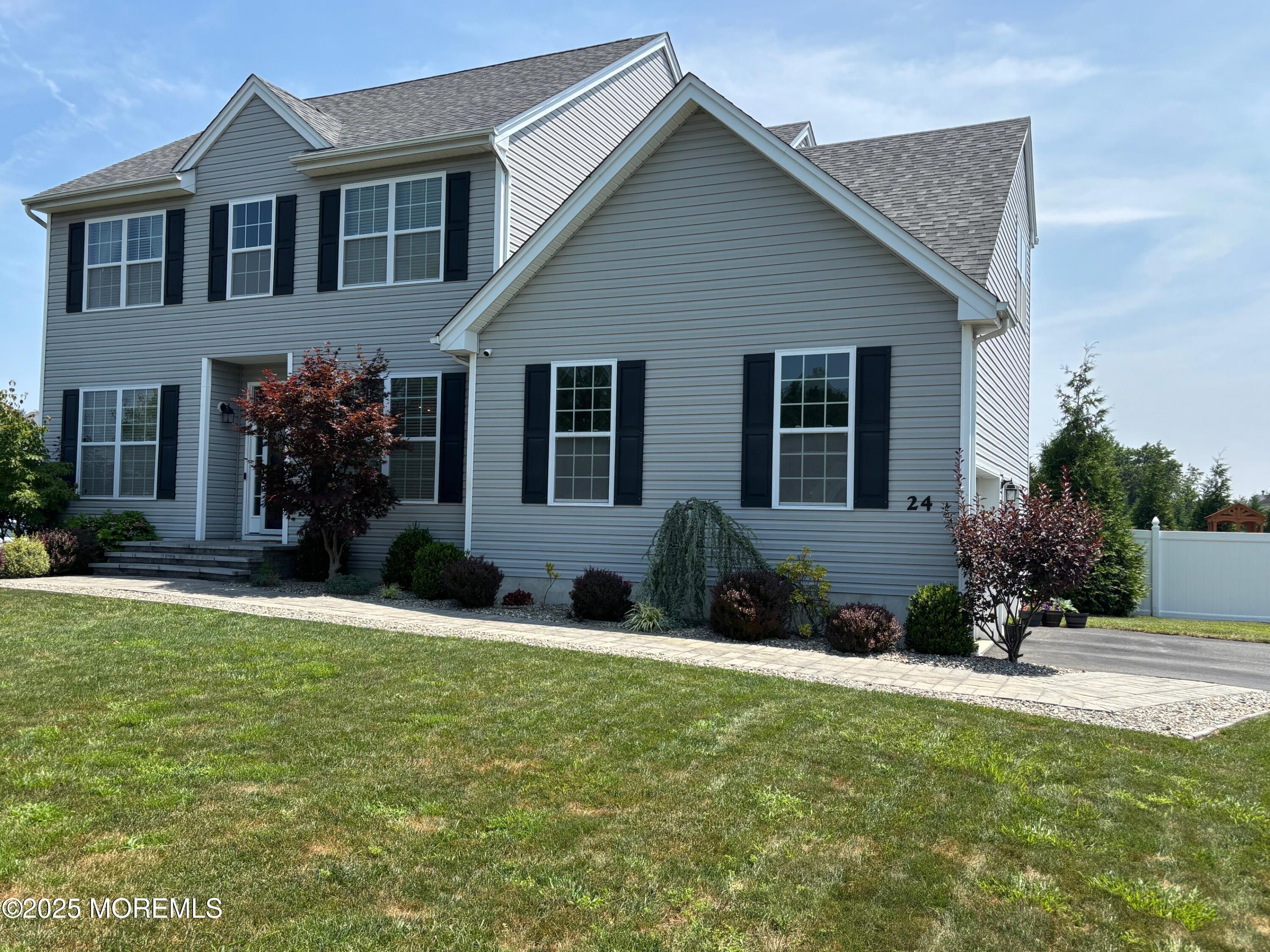24 Keller Avenue  Cookstown NJ 08511 photo