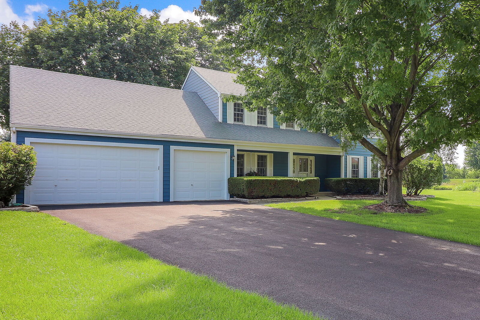 Property Photo: 13360 Vicky Street IL 60585