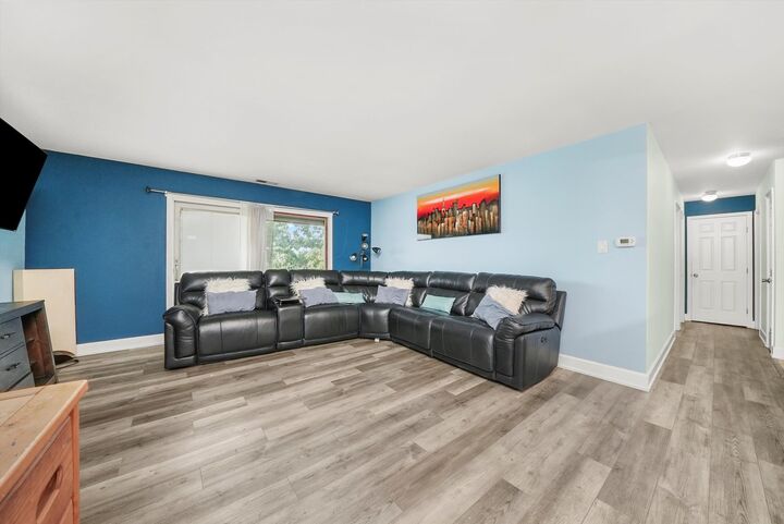 Property Photo: 7100 W 95th Street 312 IL 60453