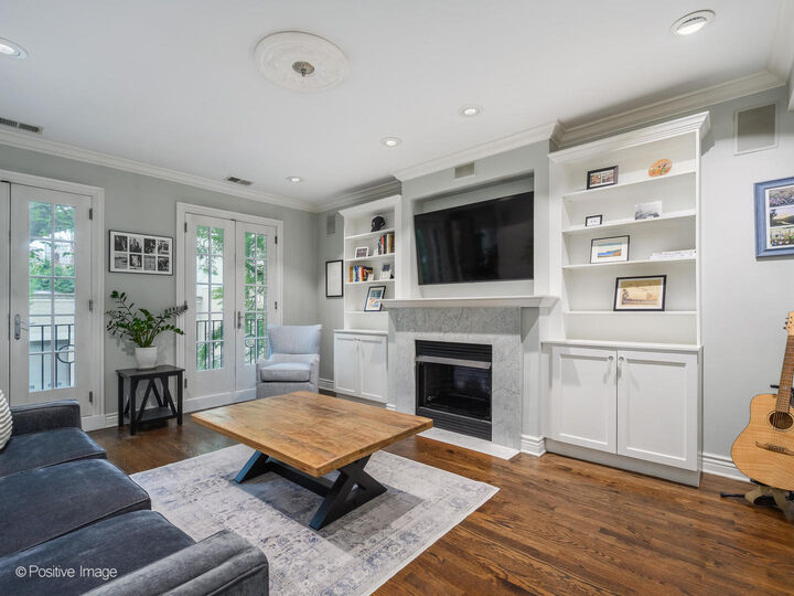 Property Photo: 460 W Deming Place 2E IL 60614