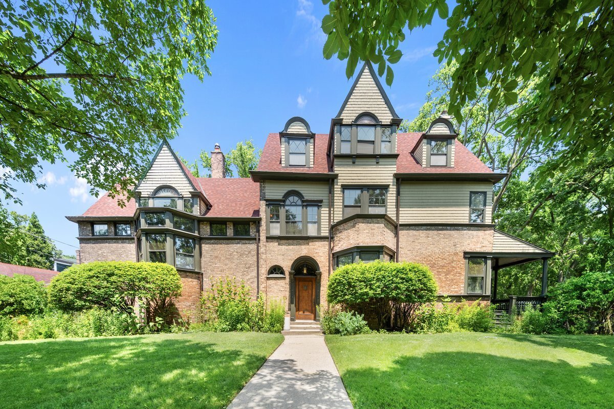Property Photo:  225 Hamilton Street  IL 60202 