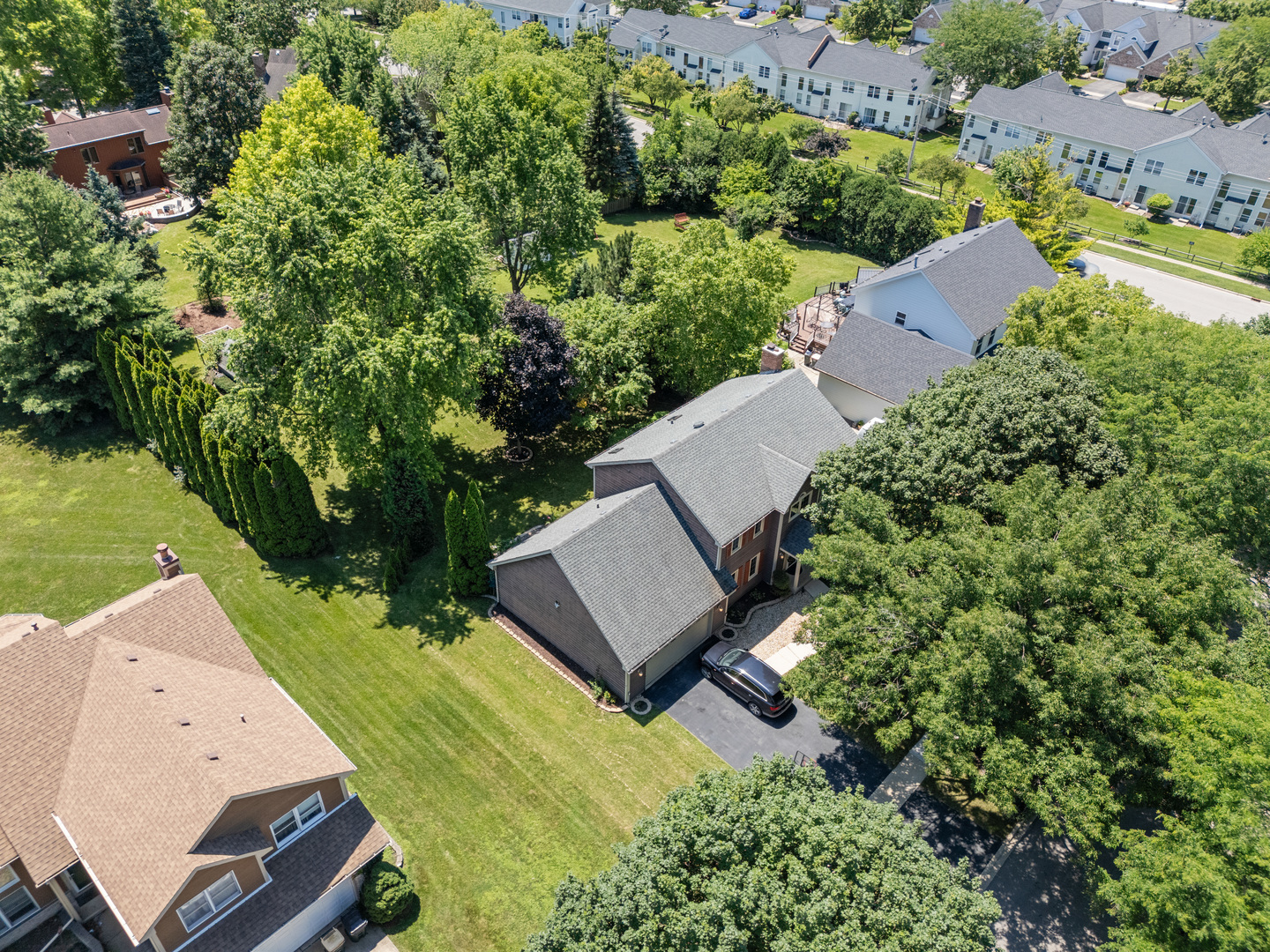 Property Photo:  130 Hill Court  IL 60185 