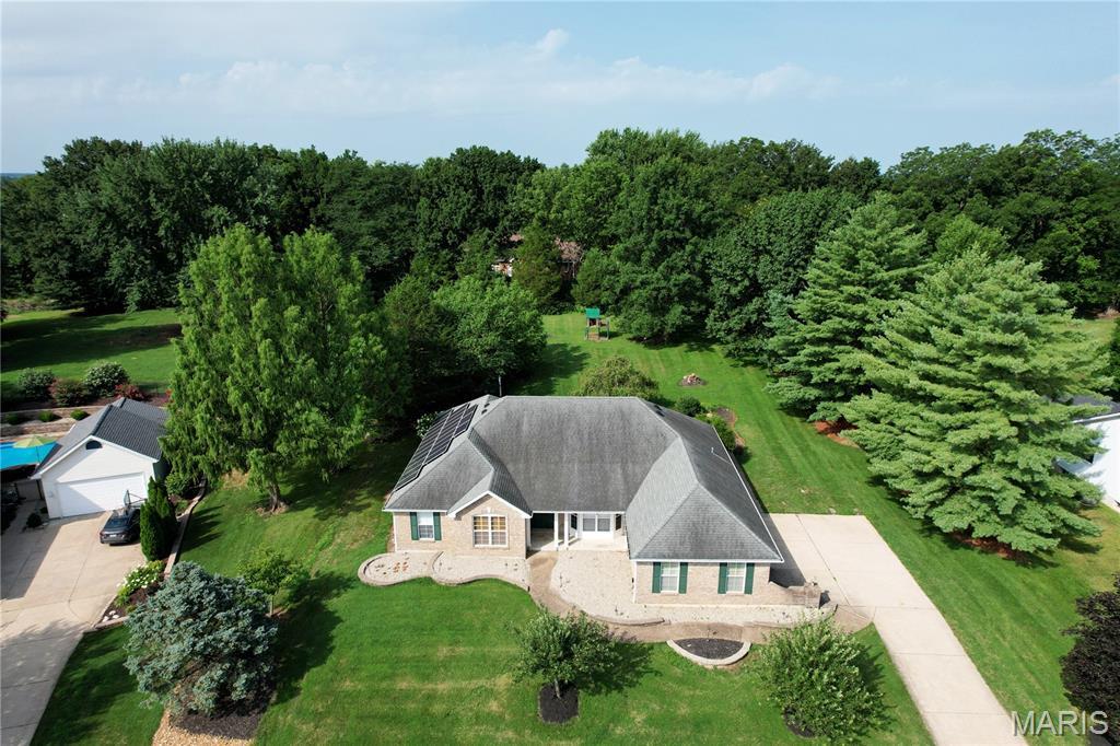 Property Photo: 885 Great Park Drive MO 63304