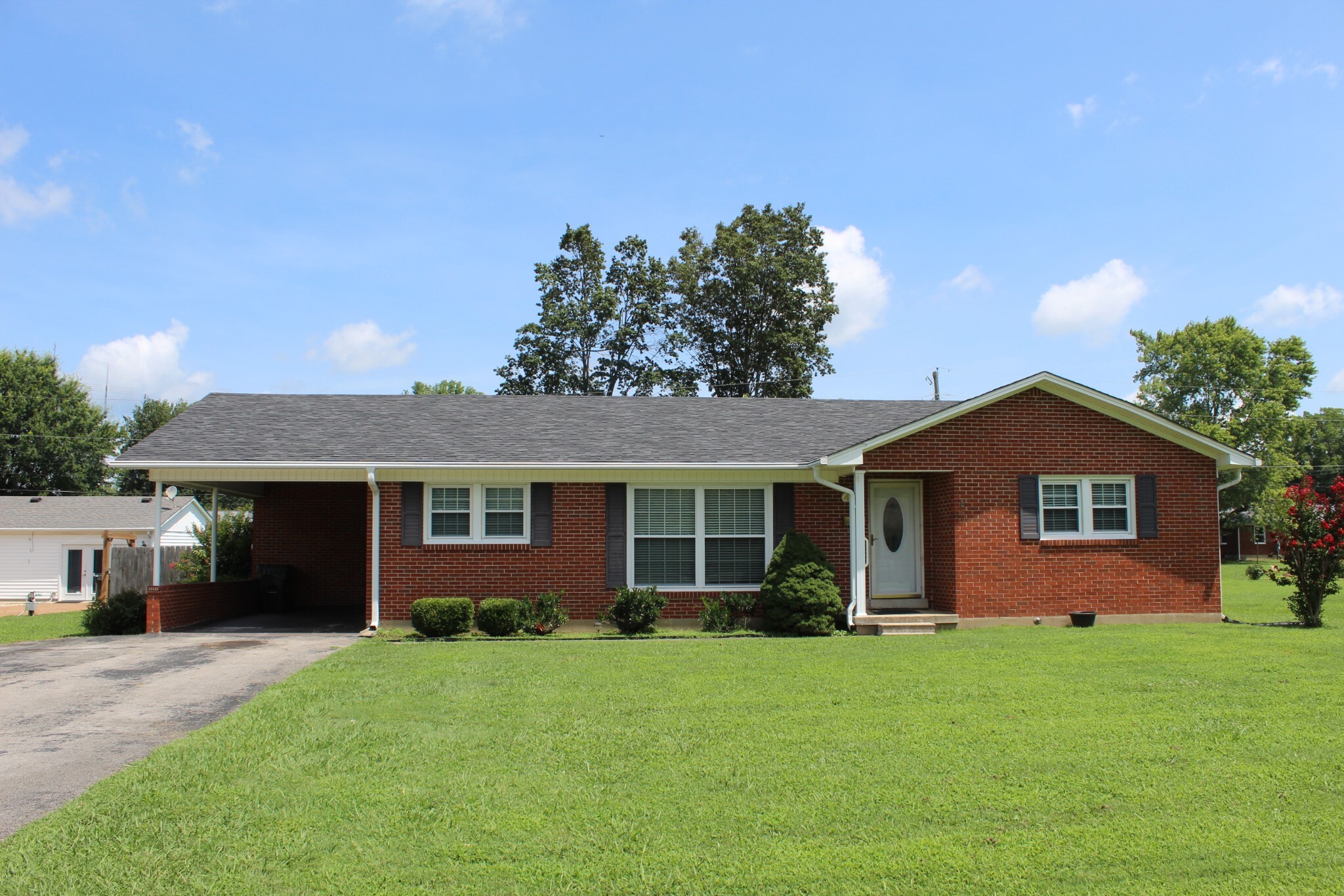 Property Photo: 426 7th St TN 38464