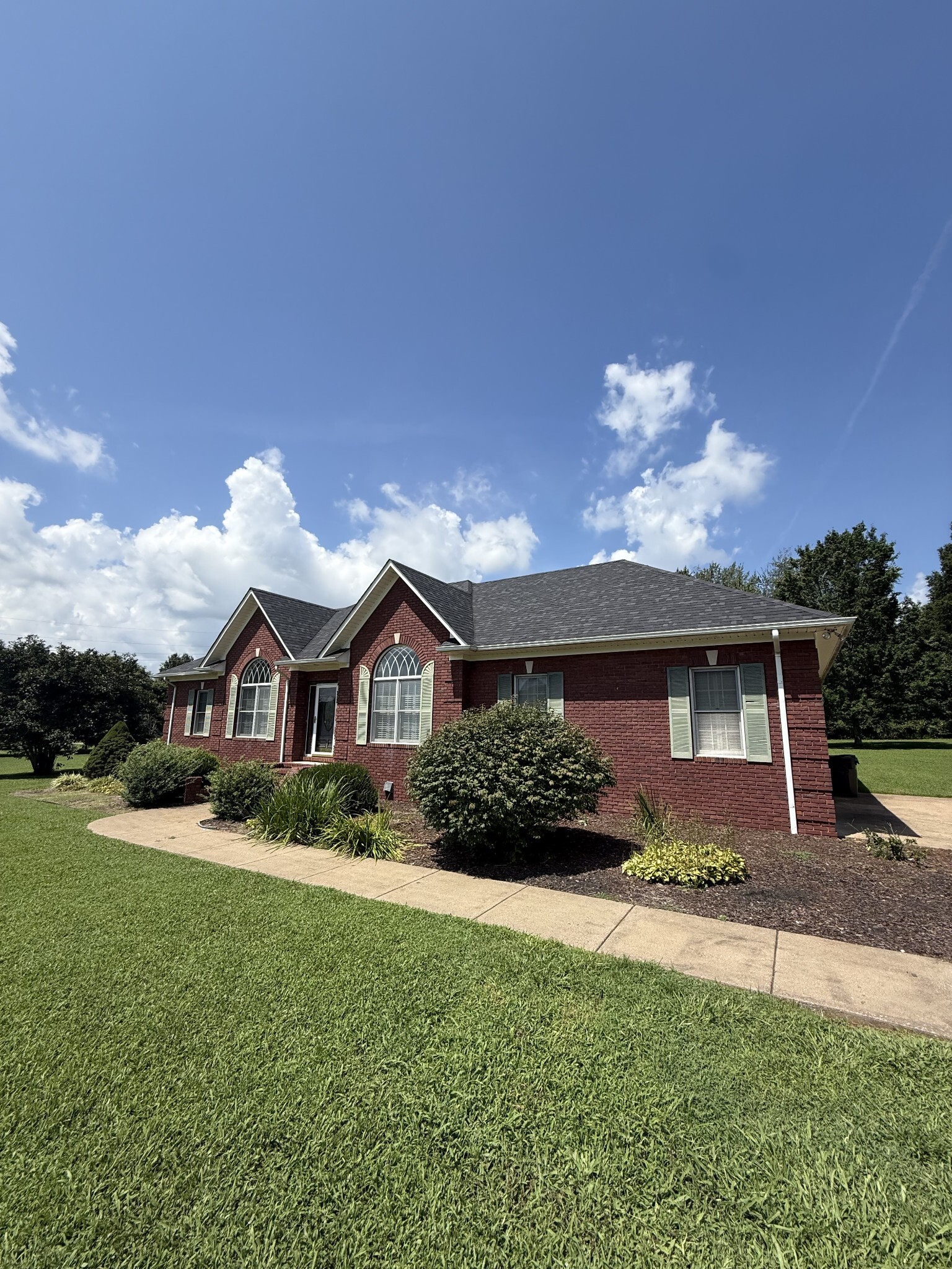 Property Photo:  1303 5th Ave  TN 38464 