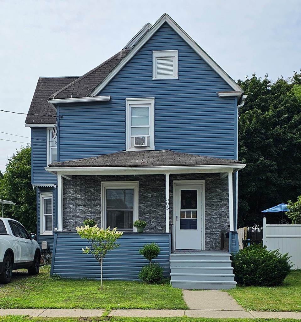 505 Lincoln St  Sayre PA 18840 photo
