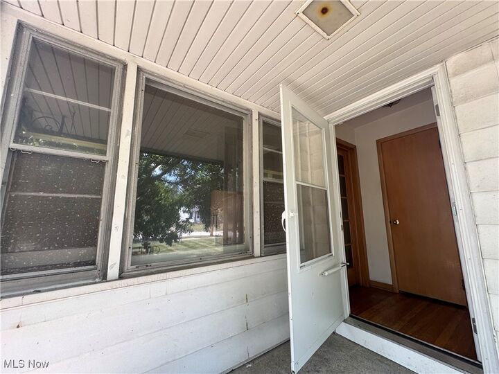 Property Photo:  246 E 280th Street  OH 44132 