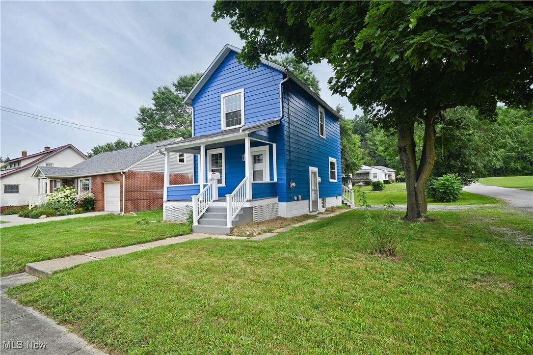 Property Photo: 420 E North Avenue OH 44413