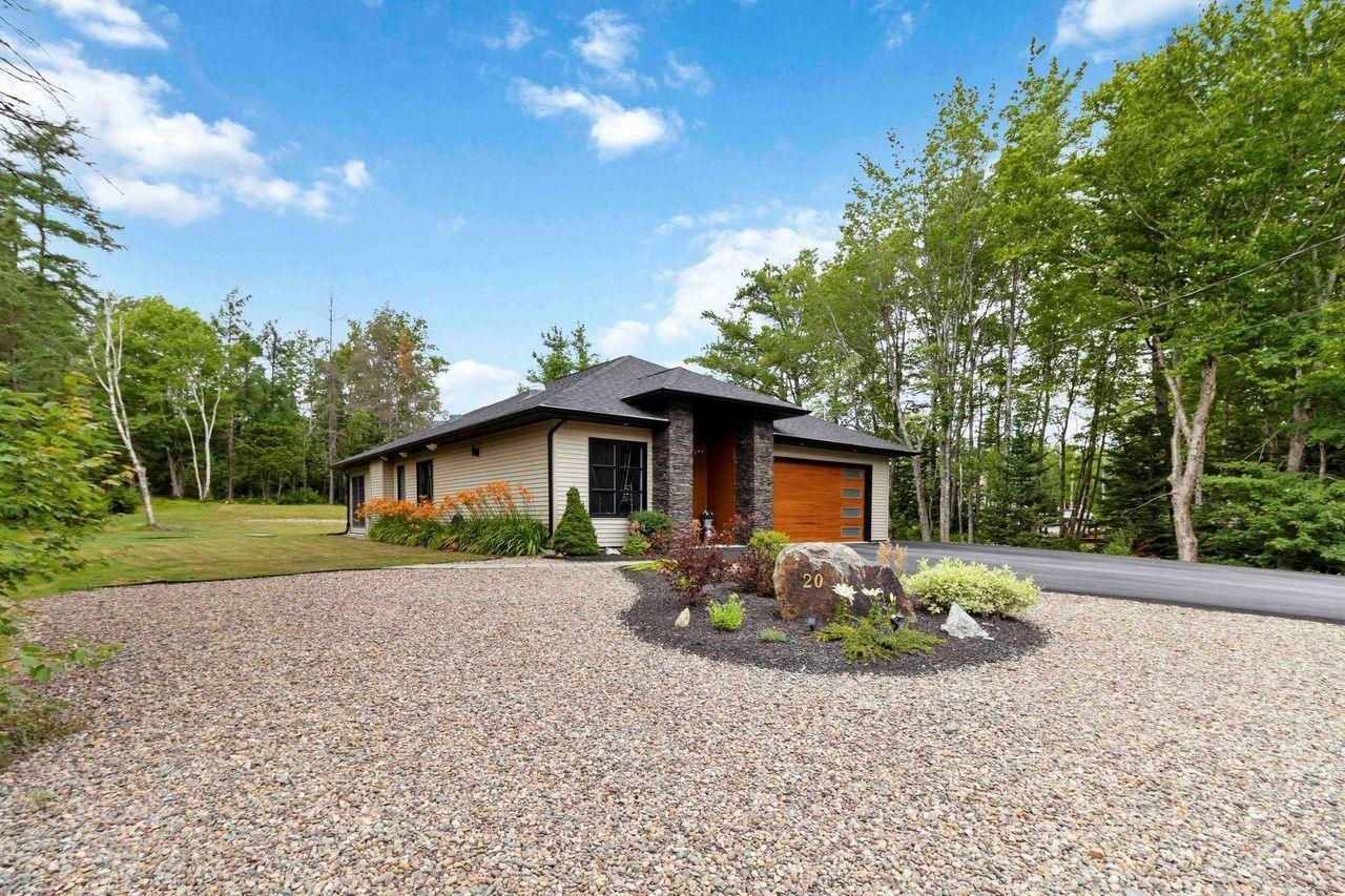 Property Photo: 20 Pentz Lake Drive NS B0N 1Z0