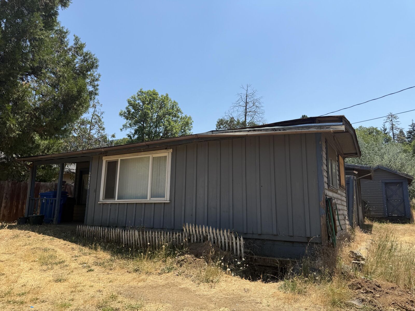 Property Photo:  2855 Hamilton Lane  OR 97527 