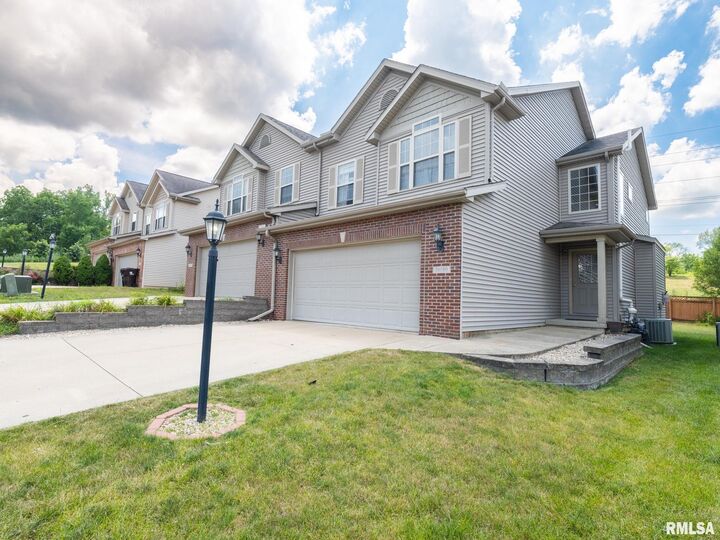 10009 N Brompton Court  Peoria IL 61615 photo