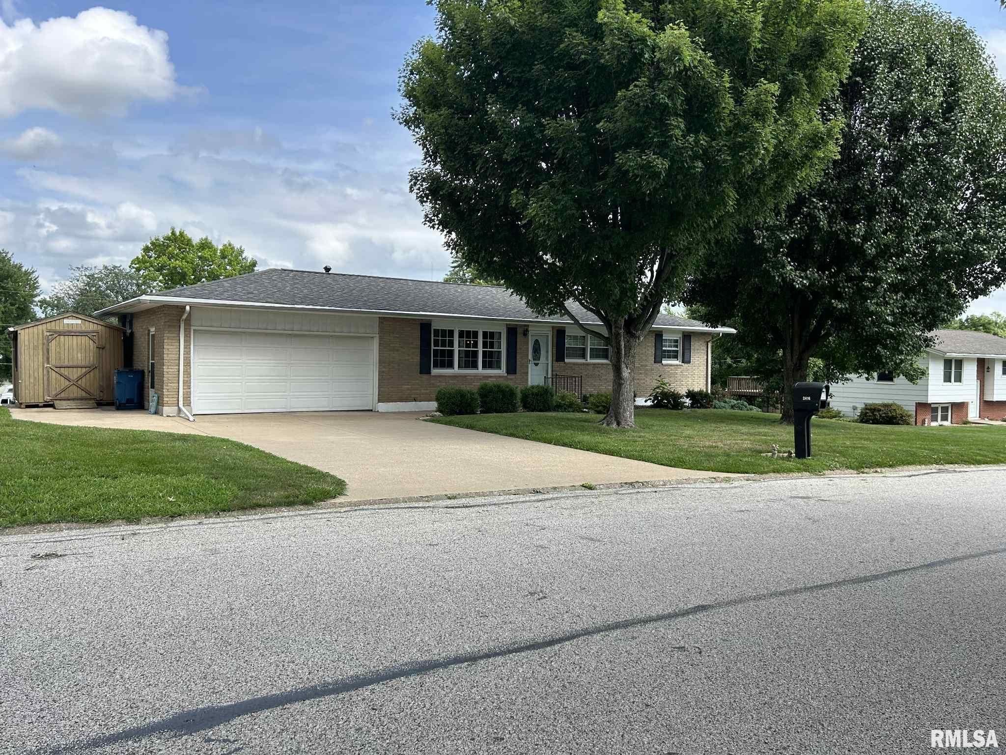 Property Photo: 2416 Northridge Drive IL 62305