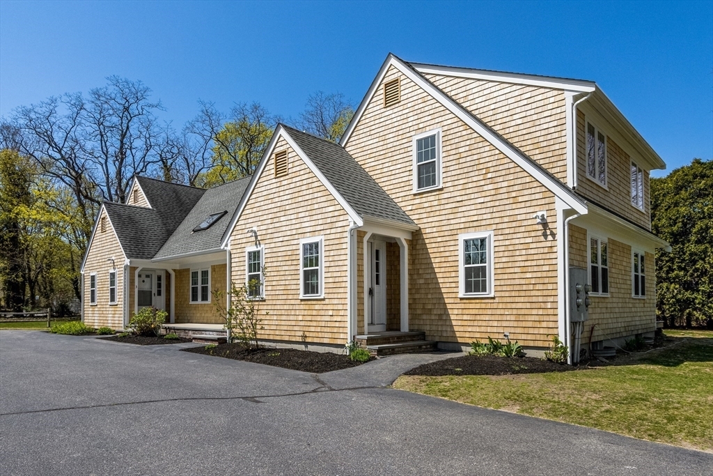 Property Photo:  176 Palmer Ave 1  MA 02540 