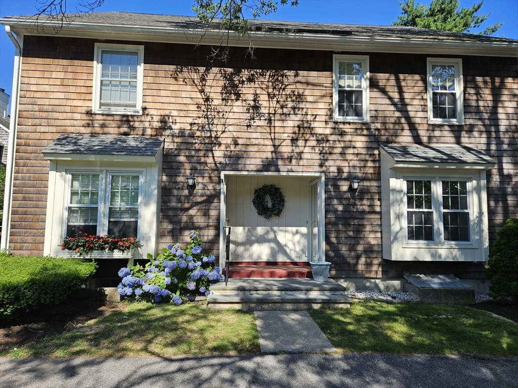 Property Photo: 5 Bar Link Way 5 MA 01907