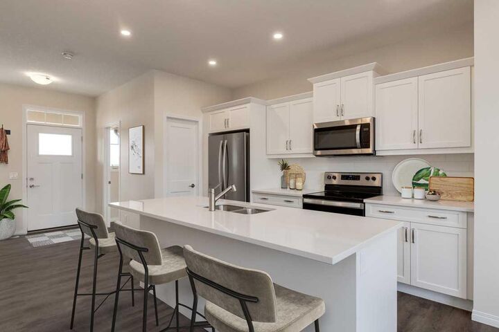 Property Photo: 115 Montane Link SE AB T1V 0G8