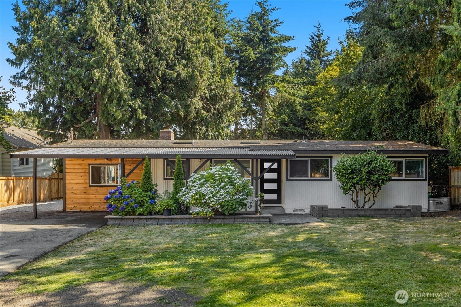 Property Photo:  5022  163rd Place SW  WA 98026 