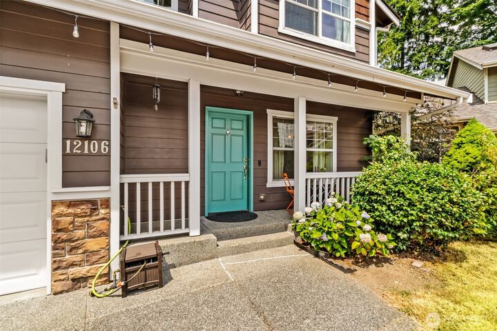 Property Photo: 12106 NE 105th Street WA 98033