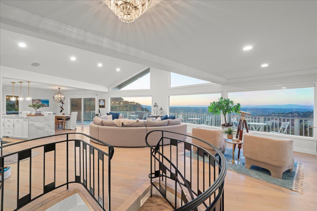 Property Photo: 136 Teresita Way CA 95032