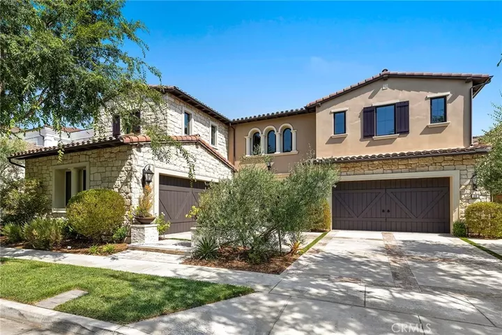 Property Photo: 108 Heather Mist CA 92618