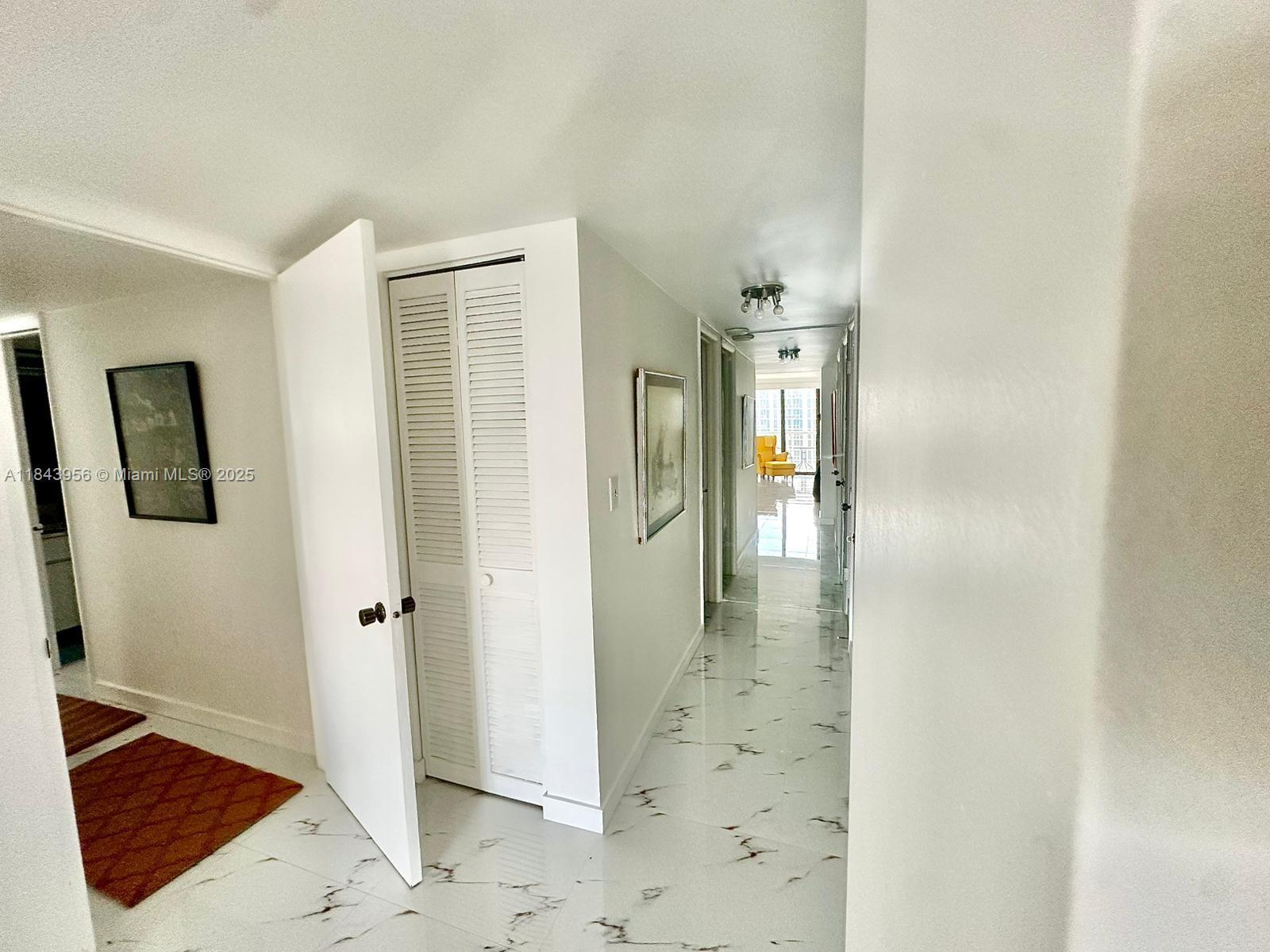 Property Photo: 6423 Collins Ave 1709 FL 33141