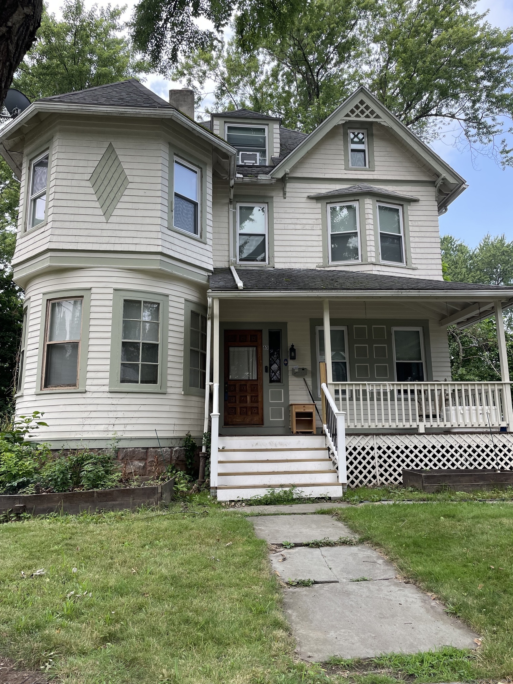 Property Photo: 65 Oxford Street 1 CT 06105
