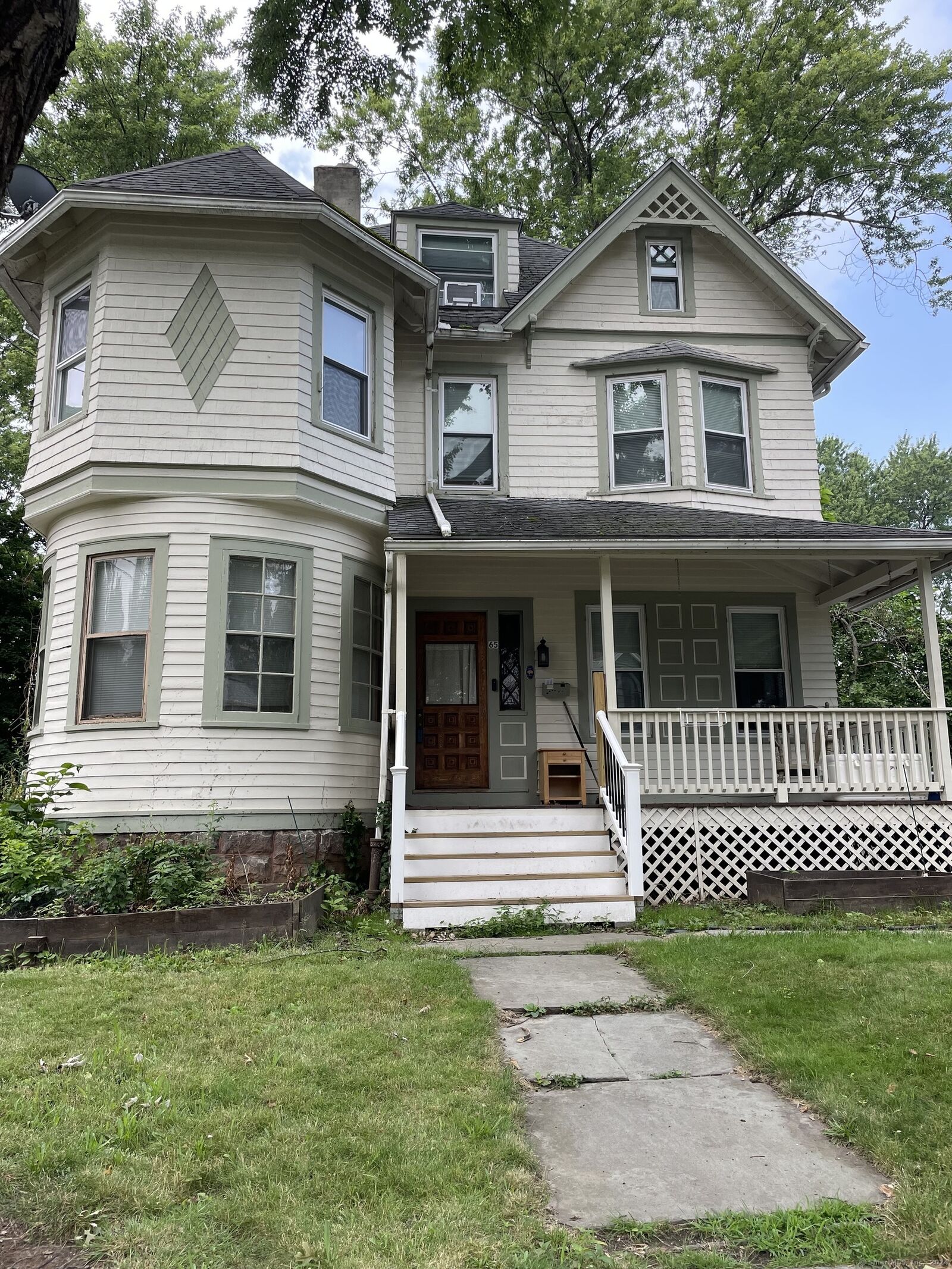 Property Photo:  65 Oxford Street 1  CT 06105 