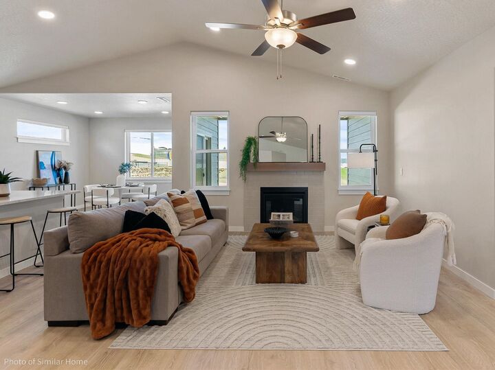 Property Photo:  5328 N Sun Beam Ln 11/1 Orchard  WA 99217 