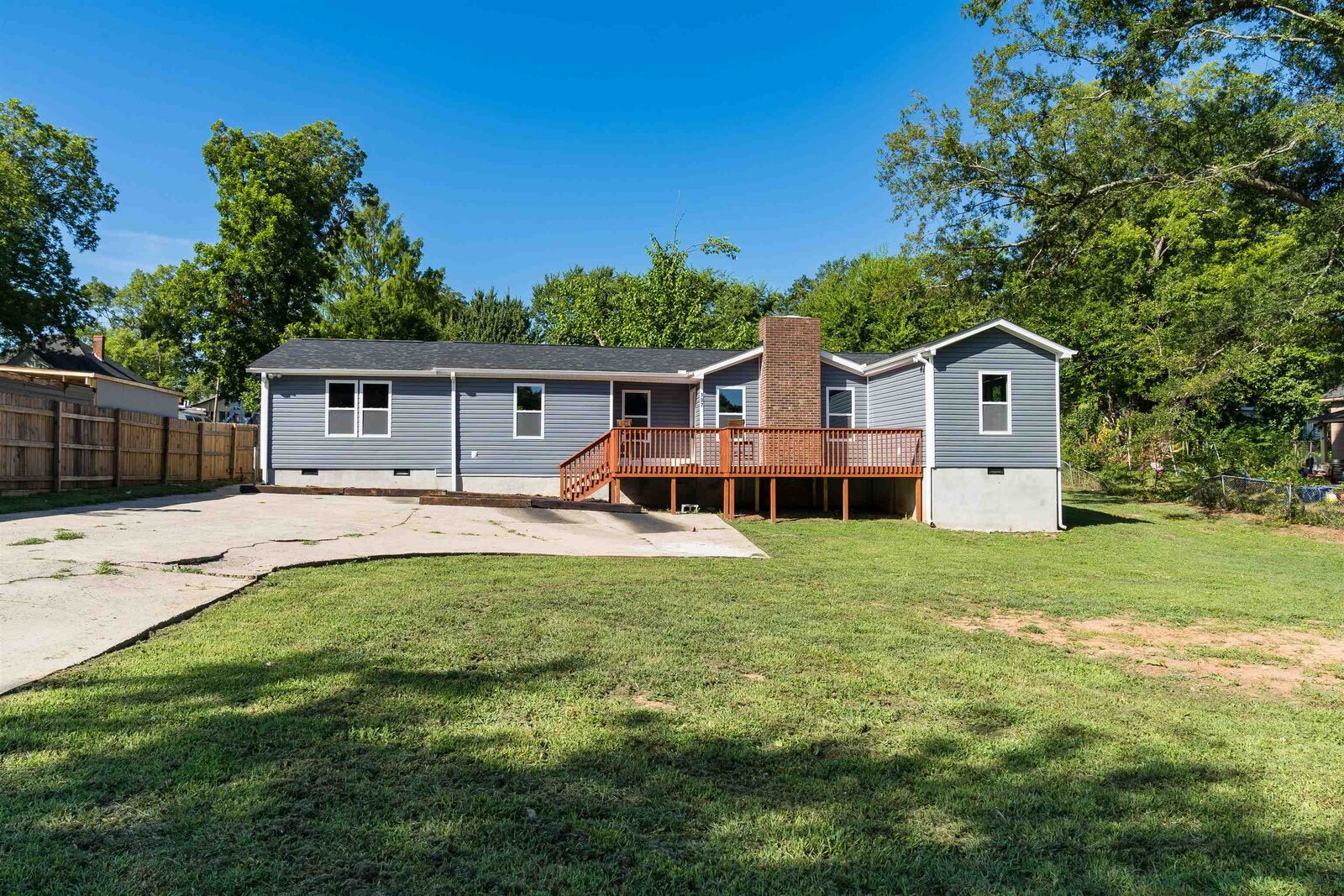Property Photo: 107 Short Alley SC 29340