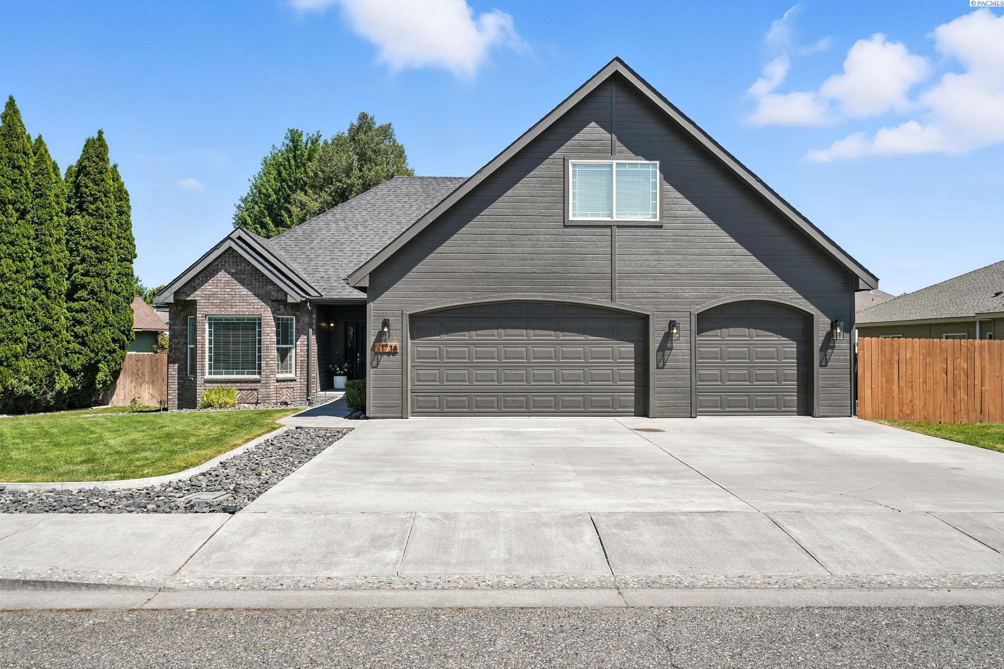 Property Photo: 1738 Citrus Ave. WA 99352