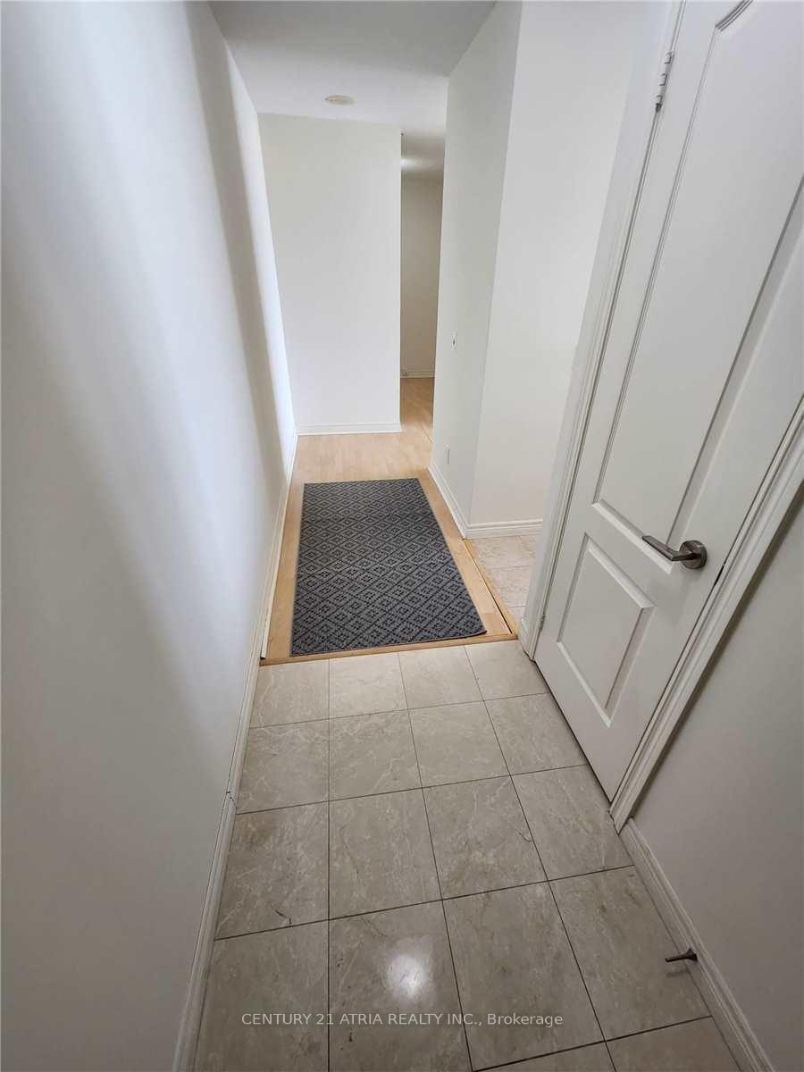 Property Photo: 70 Town Centre Court 2601 ON M1P 0B2