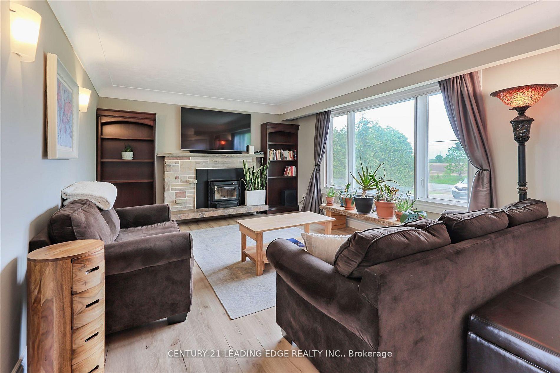 8276 White Church Road E  Hamilton ON L0R 1W0 photo