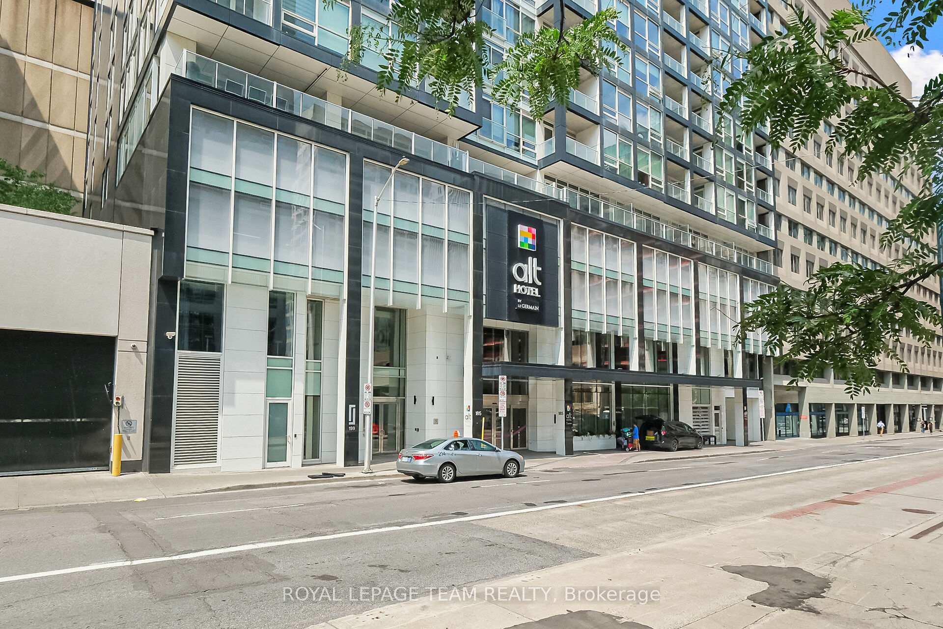 Property Photo: 199 Slater Street Street 2204 ON K1P 0C8