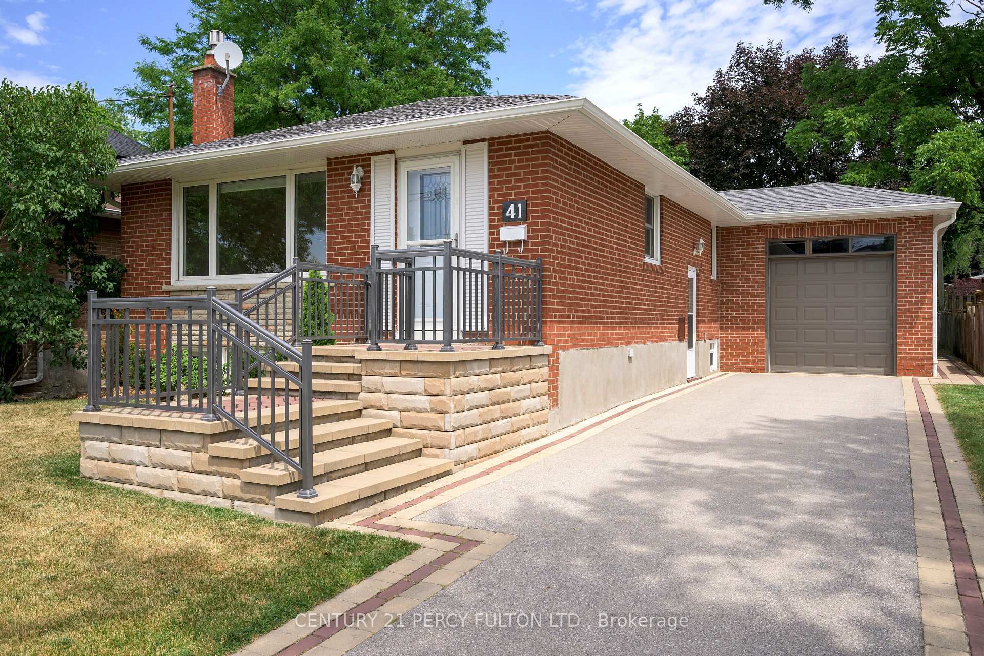 Property Photo:  41 Archerhill Drive  ON M9B 5P2 