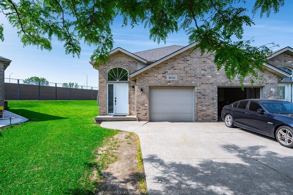 Photo de la propriété: 1641 Tumbleweed Court ON N9G 3B9