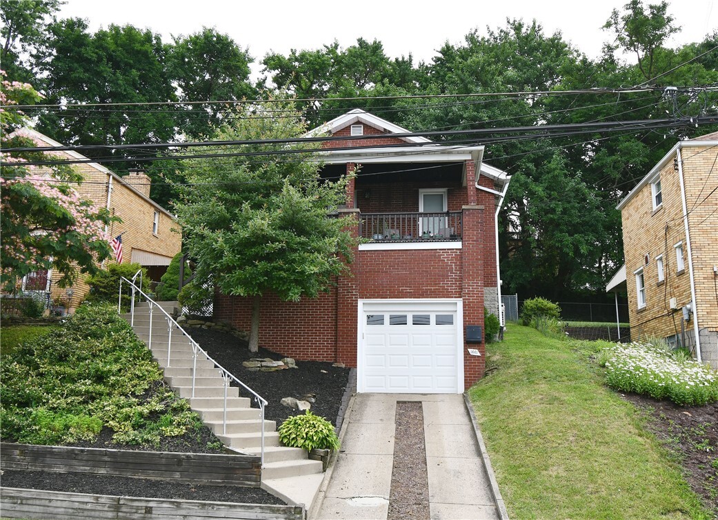 Property Photo:  1661 Seaton St  PA 15226 