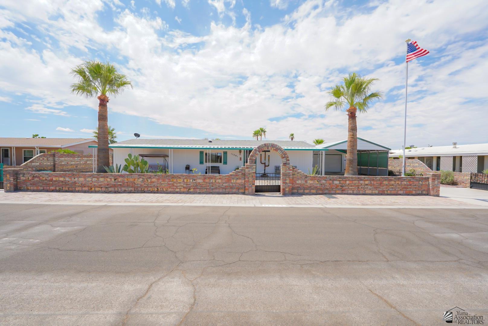 Property Photo: 11391 E 39 Pl AZ 85367