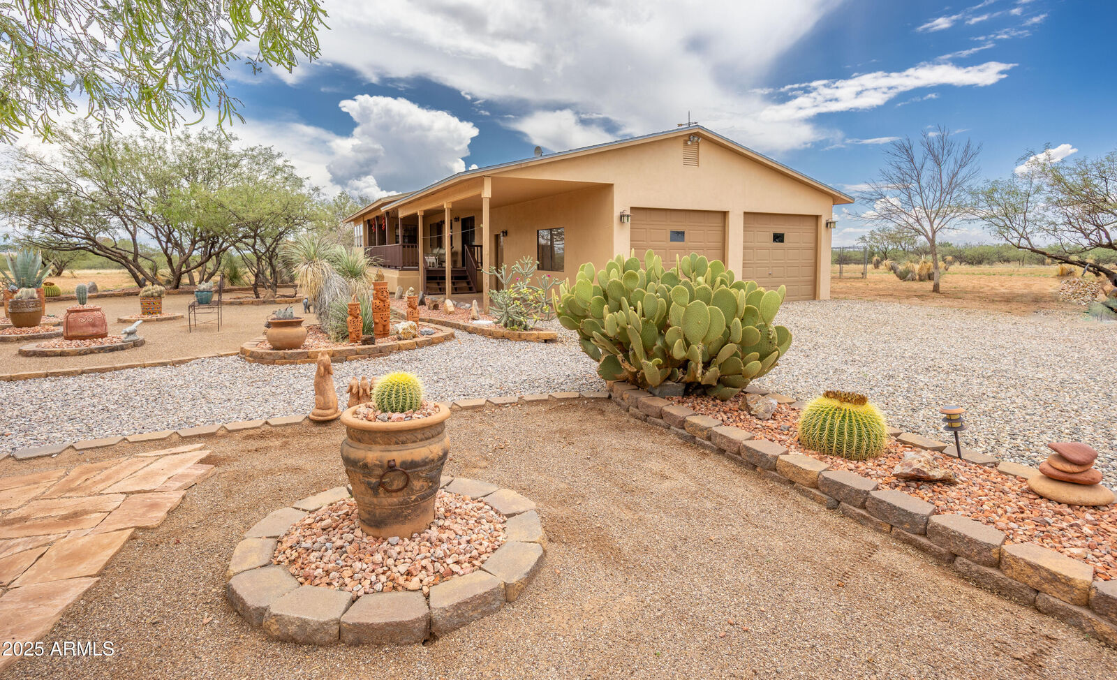 Property Photo:  600 W Highway 82 Highway  AZ 85616 