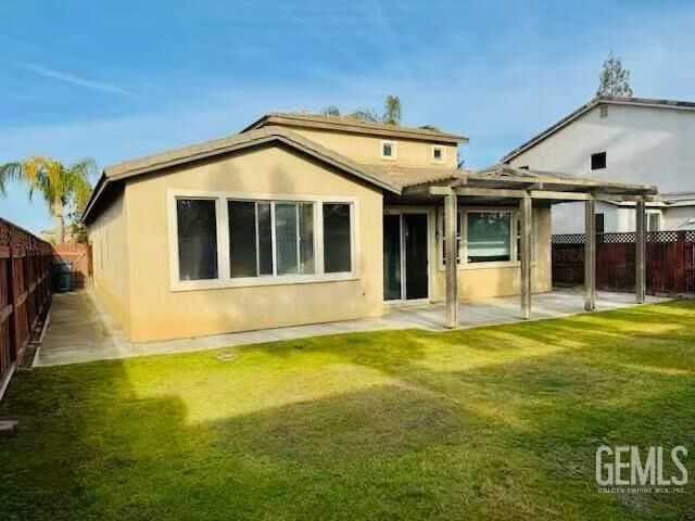 Property Photo: 1304 Torulosa CA 93311